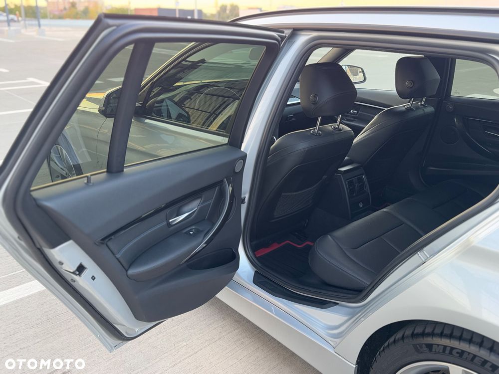 BMW Seria 3 - 24