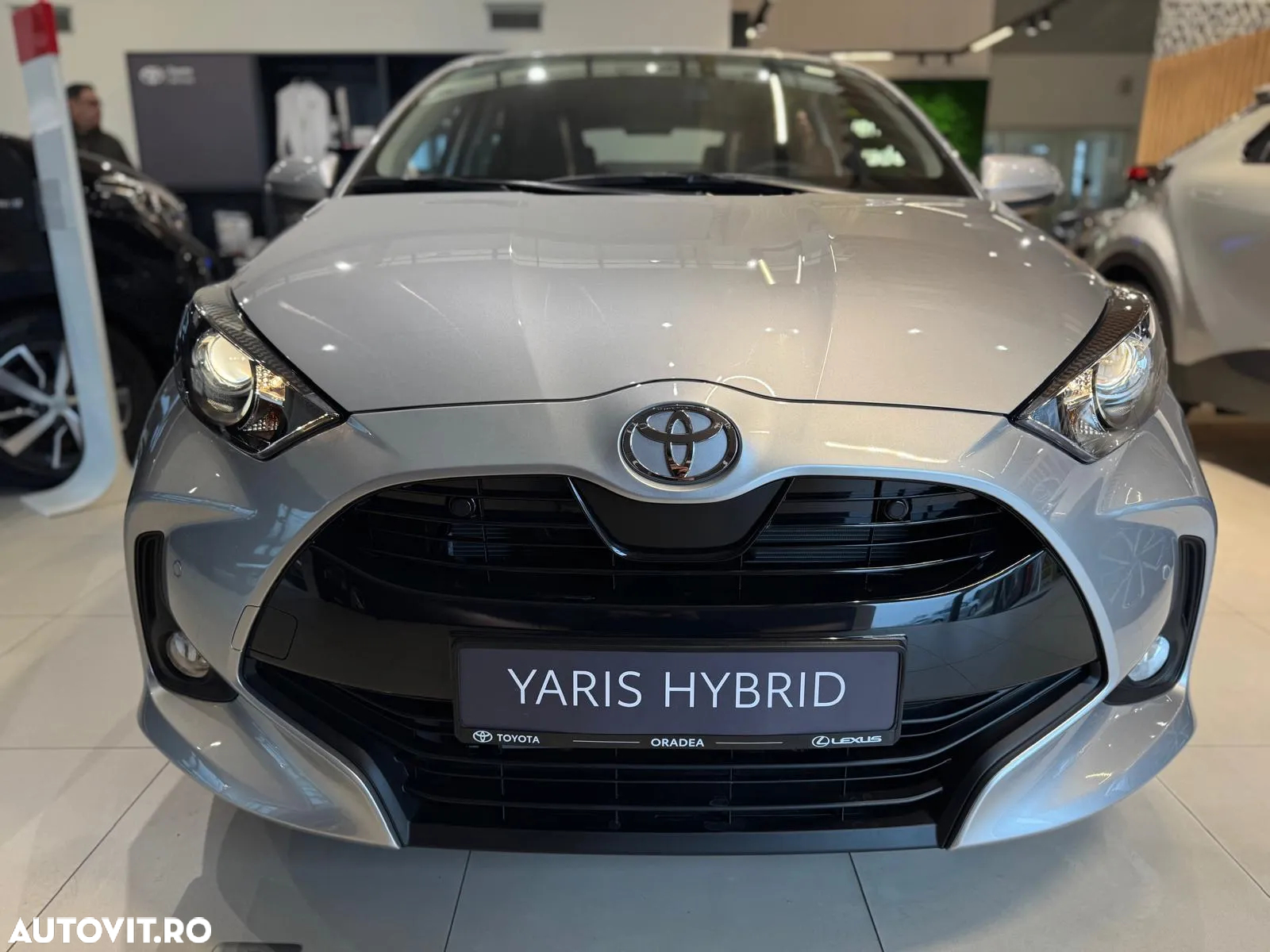 Toyota Yaris 1.5 VVT-i HSD Active - 4