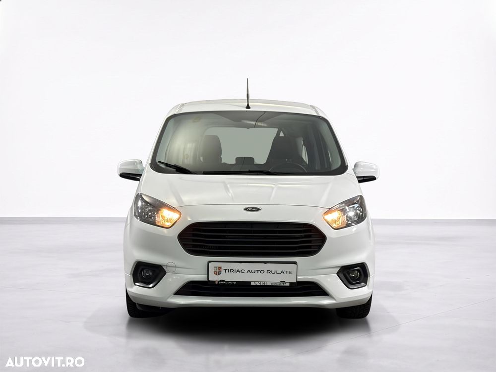 Ford TOURNEO - 9