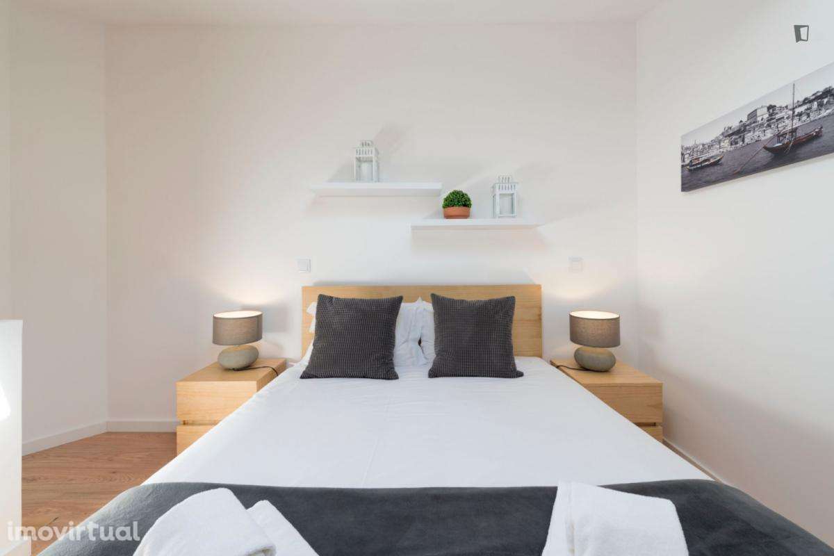 Casa com 1 quartos - localizado em Santo Ildefonso Porto - Grande imagem: 2/25