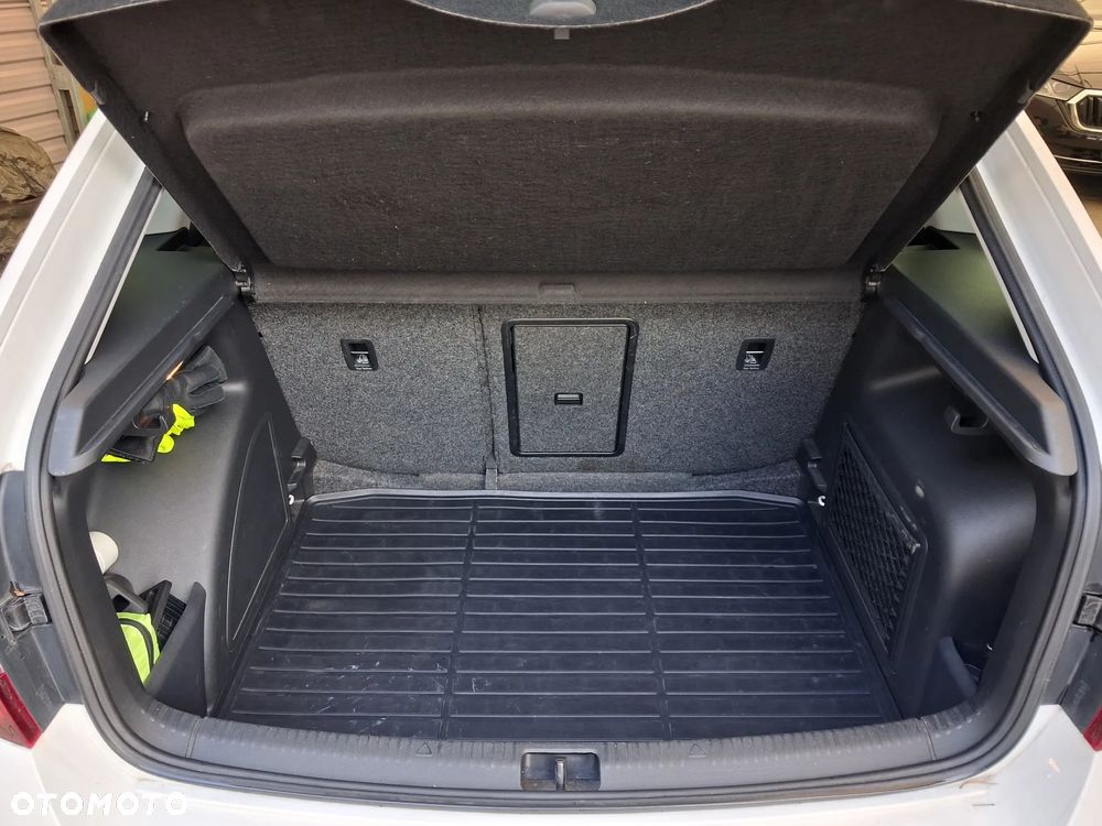 Skoda RAPID Spb 1.2 TSI Style Plus - 21