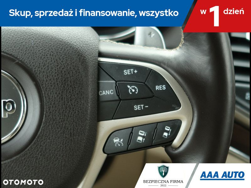 Jeep Grand Cherokee - 28