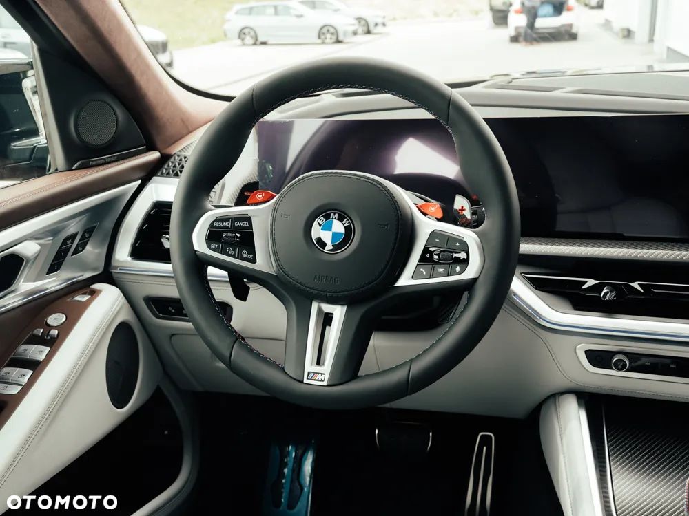 BMW XM - 7