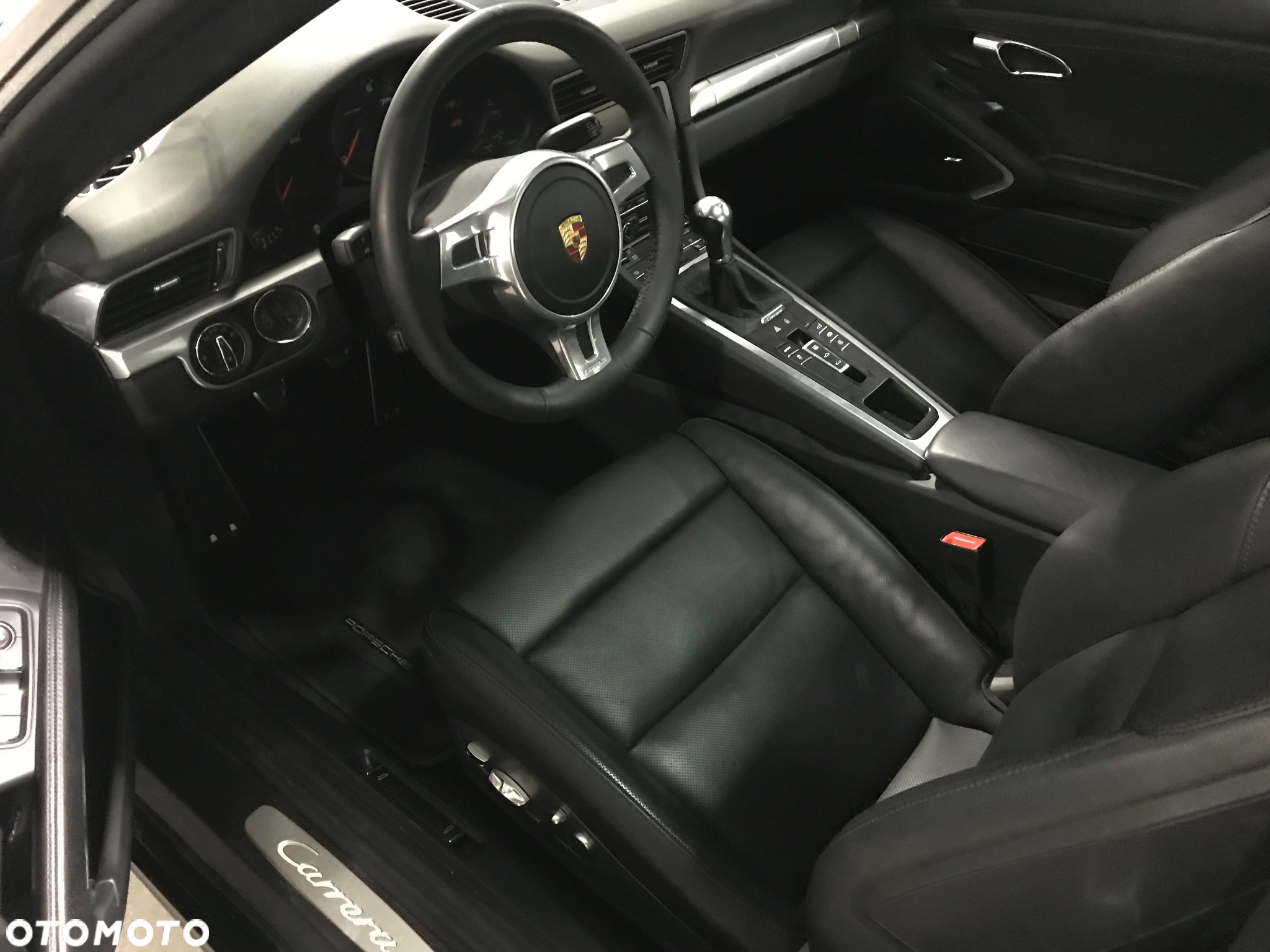 Porsche 911 Carrera - 6