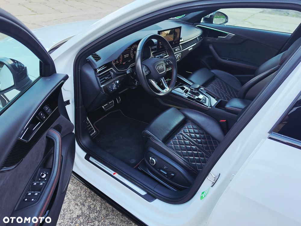 Audi A4 Avant 45 TFSI quattro S tronic S line - 39