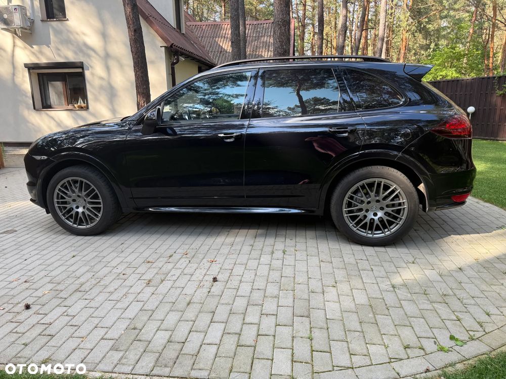 Porsche Cayenne - 3
