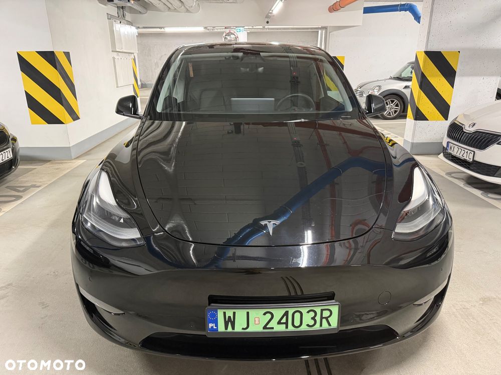 Tesla Model Y Performance AWD - 11