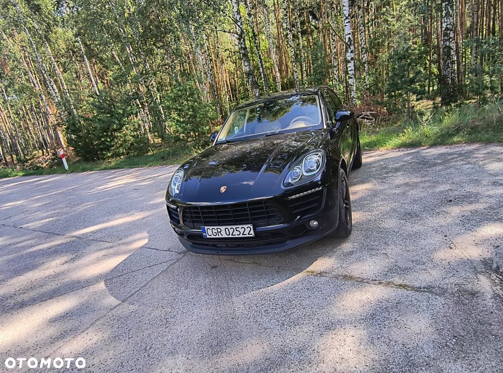 Porsche Macan - 1