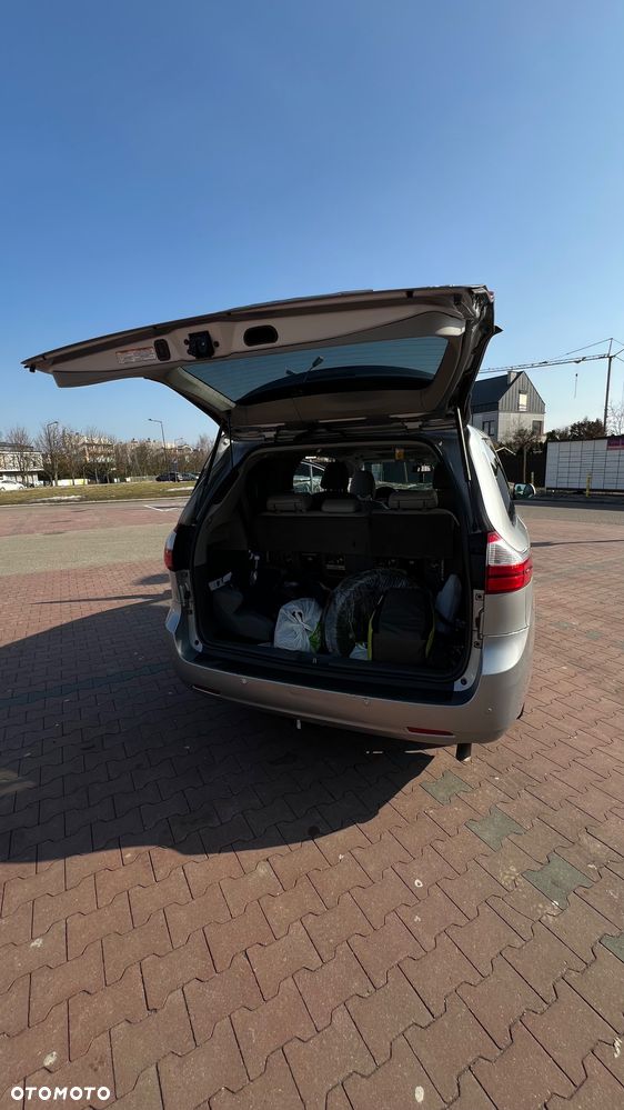 Toyota Sienna 3.5 V6 XLE AWD - 22