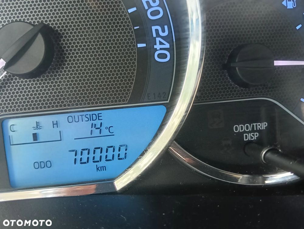 Toyota Corolla 1.6 Active EU6 - 1