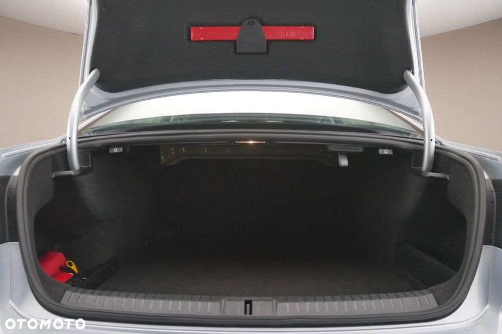 Volkswagen Passat 1.5 TSI EVO Business - 16