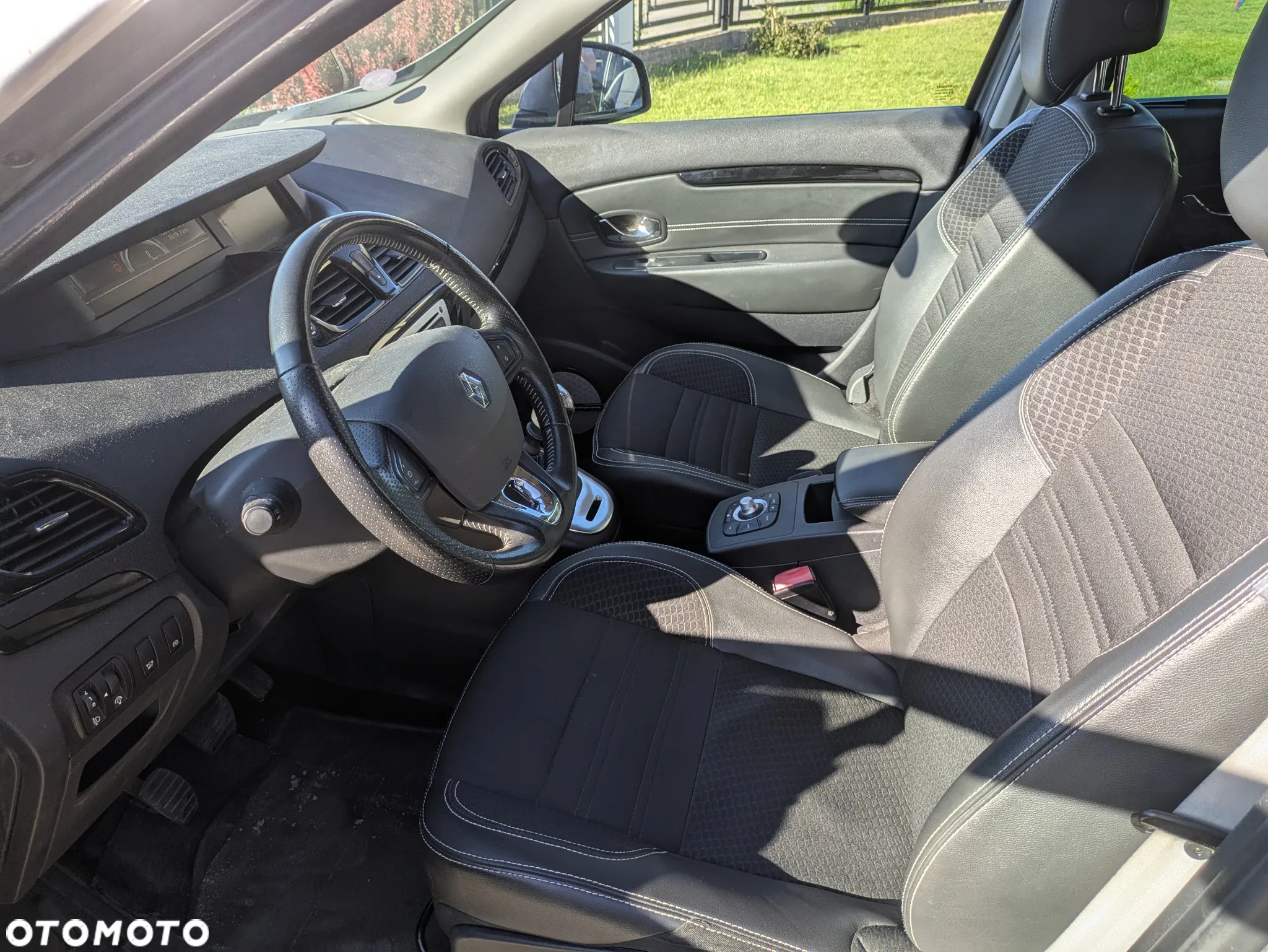 Renault Scenic ENERGY TCe 130 BOSE EDITION - 7