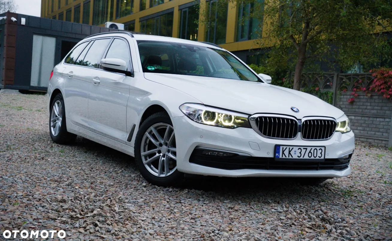 BMW Seria 5 520i - 2