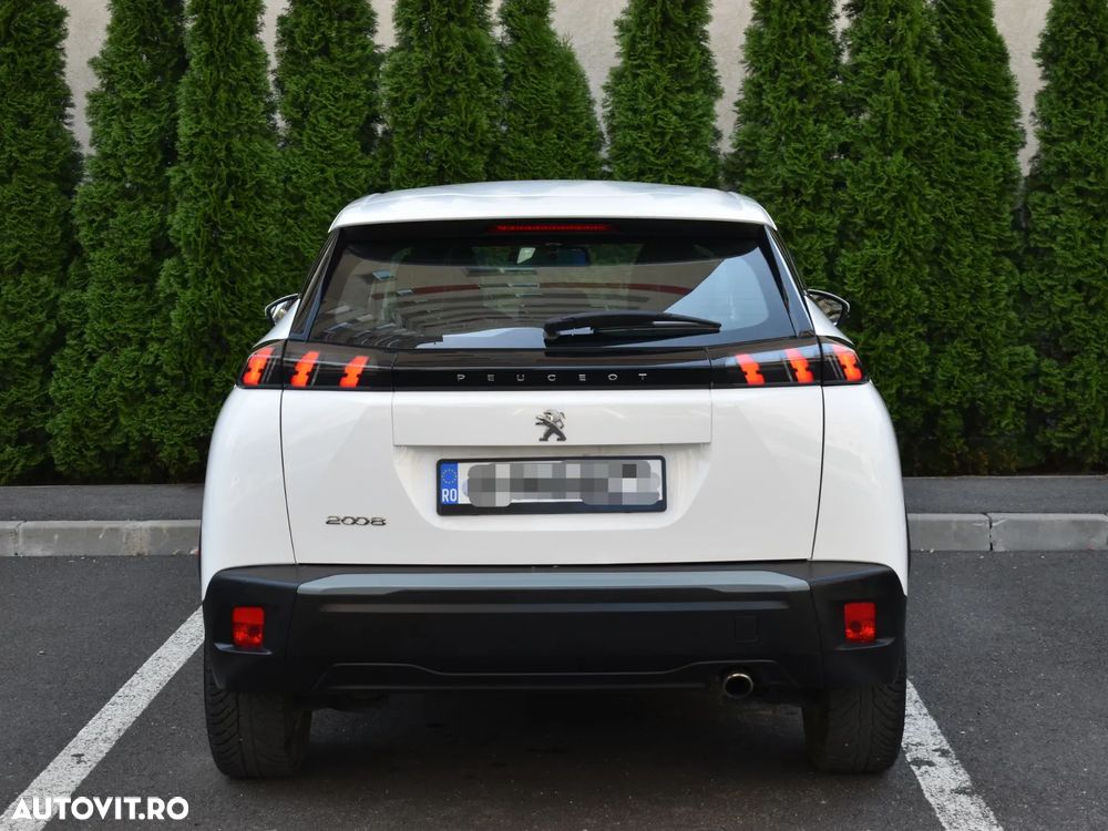 Peugeot 2008 - 6