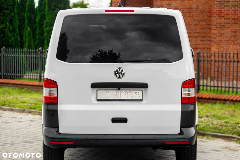 Volkswagen Caravelle - 18