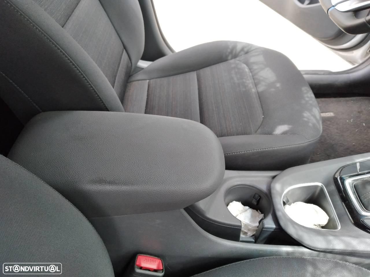 APOIO DE BRAÇOS HYUNDAI IONIQ - 1