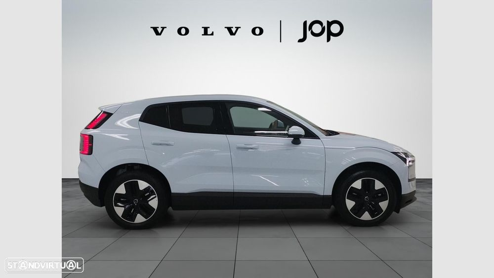 Volvo EX30 51 kWh Single Motor Core - 6