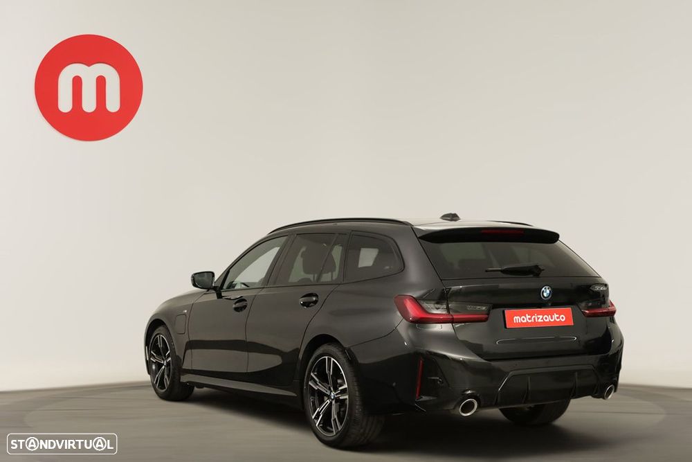 BMW 330 e Edição Desportiva M Auto - 3
