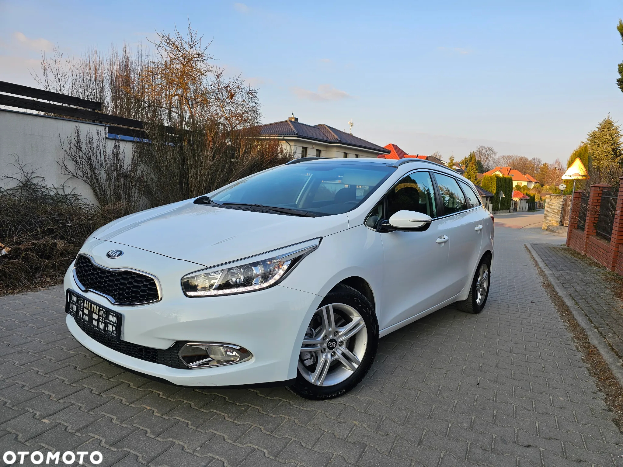 Kia Ceed 1.6 GDI Fifa World Cup Edition - 15