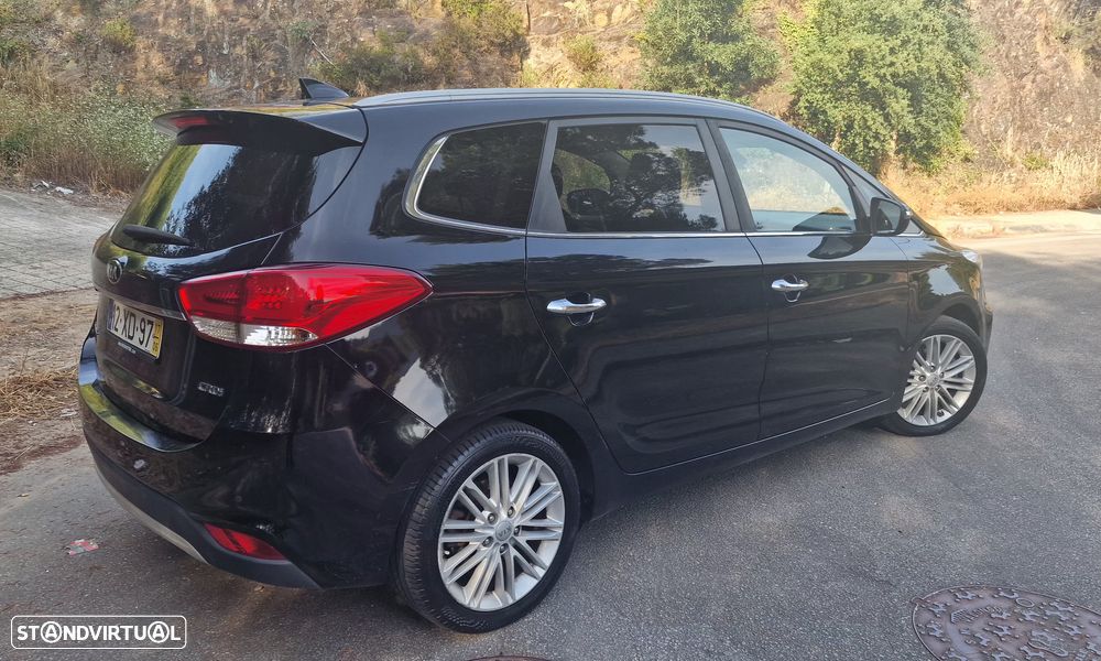 Kia Carens 1.7 CRDi 115 Dream-Team Edition - 4
