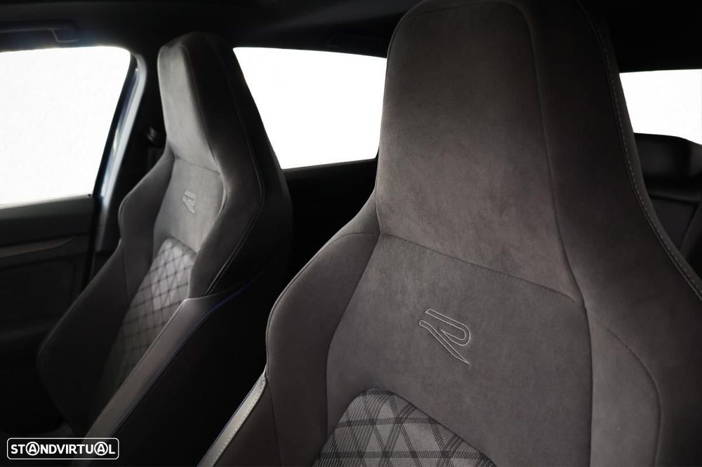 VW Golf 1.5 eTSI R-Line DSG - 26