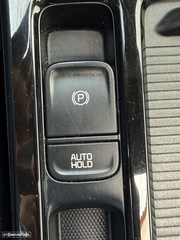 Kia Ceed SW 1.6 CRDi MHEV Drive+SRF - 33