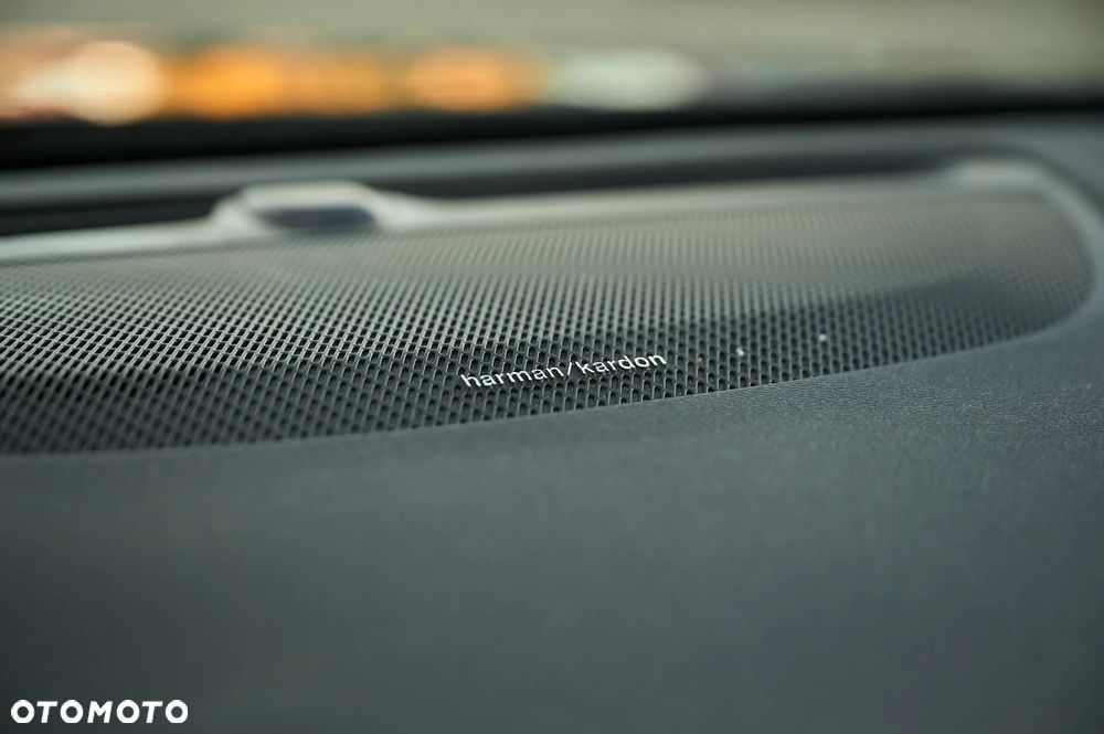 Volvo S60 B4 B R-Design - 34