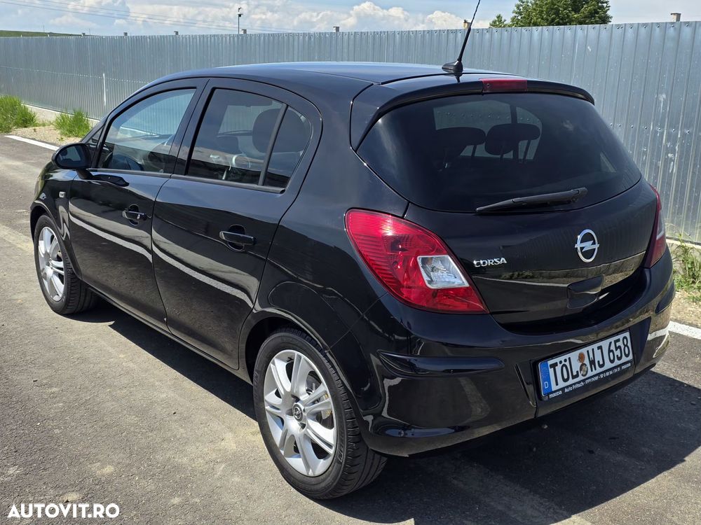 Opel Corsa 1.4 16V Innovation - 5