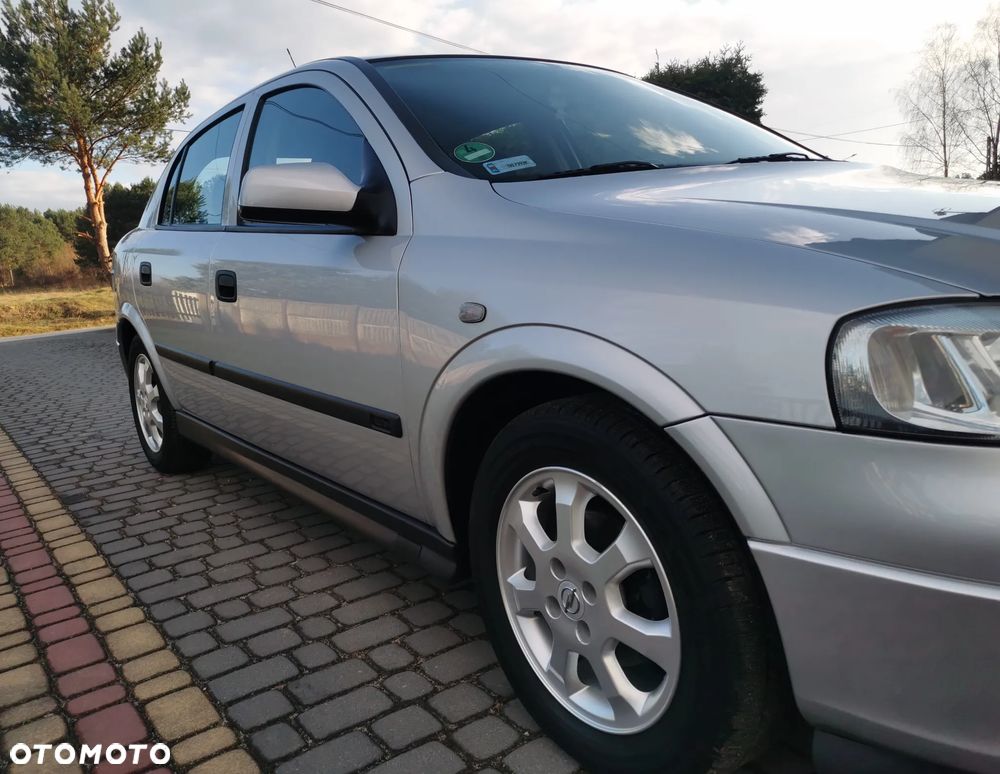 Opel Astra - 4