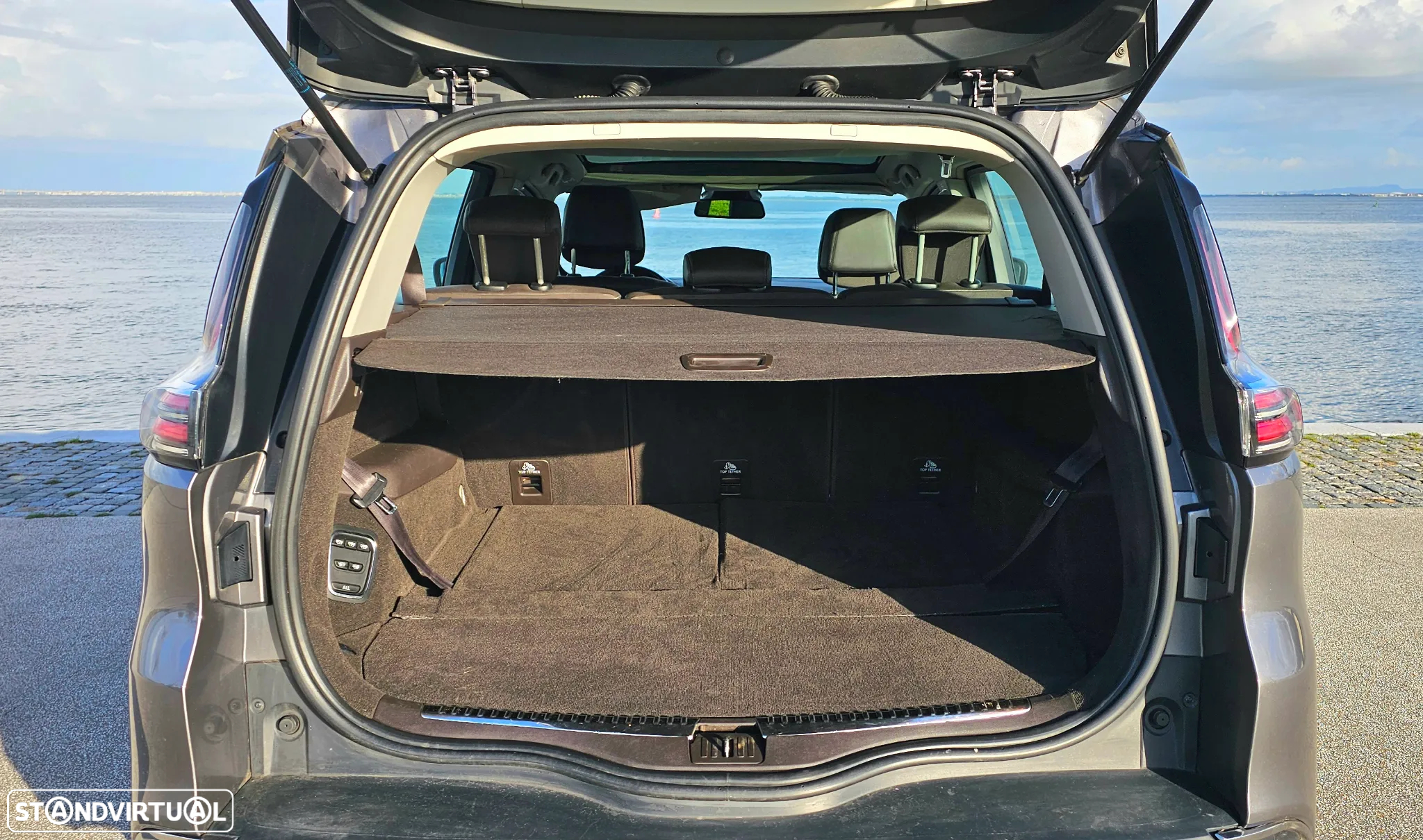 Renault Espace 1.6 dCi Zen - 17