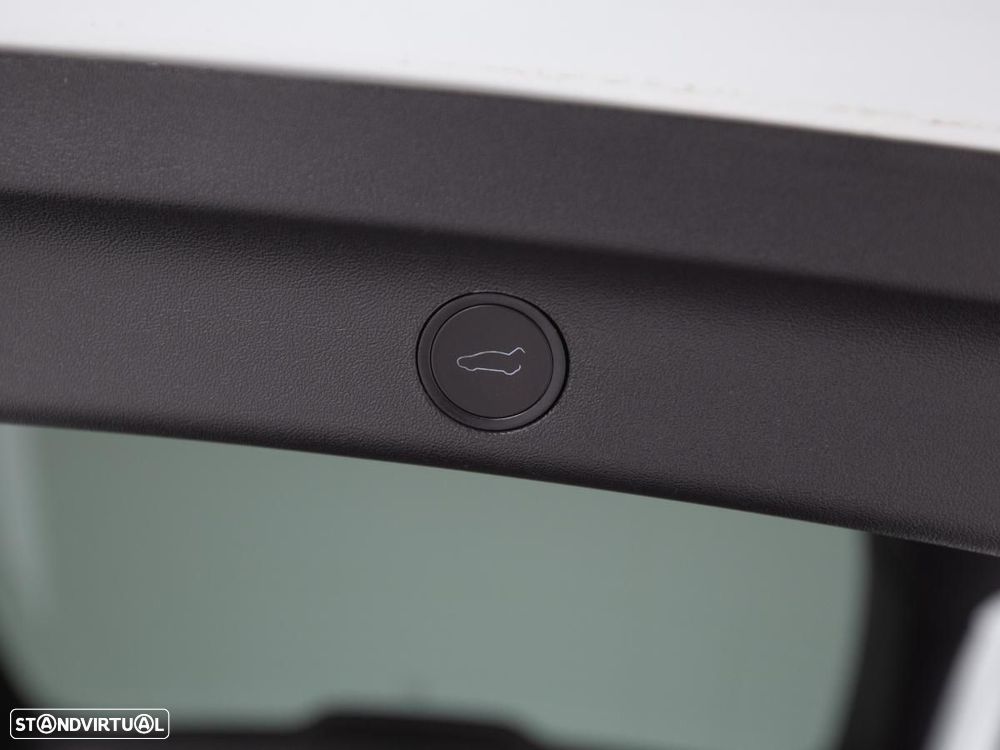 Tesla Model Y Performance Tração Integral - 14