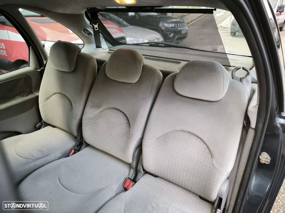 Citroën Xsara Picasso 1.6i Exclusive - 8