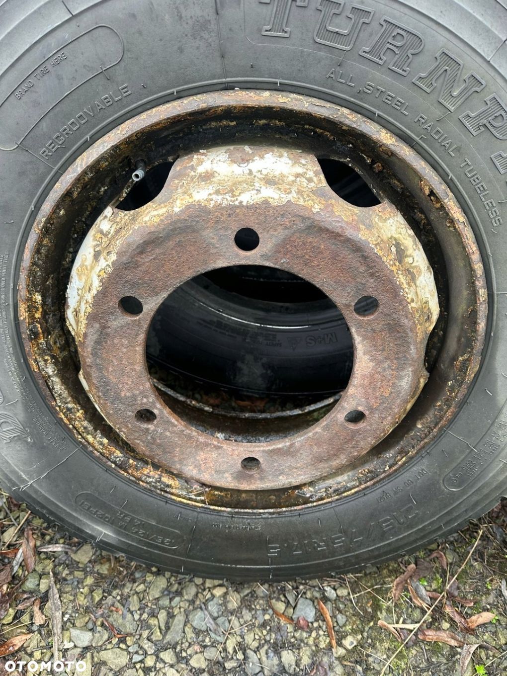 FELGA FELGI 17,5 8 SZPILEK RENAULT VOLVO MERCEDES - 1