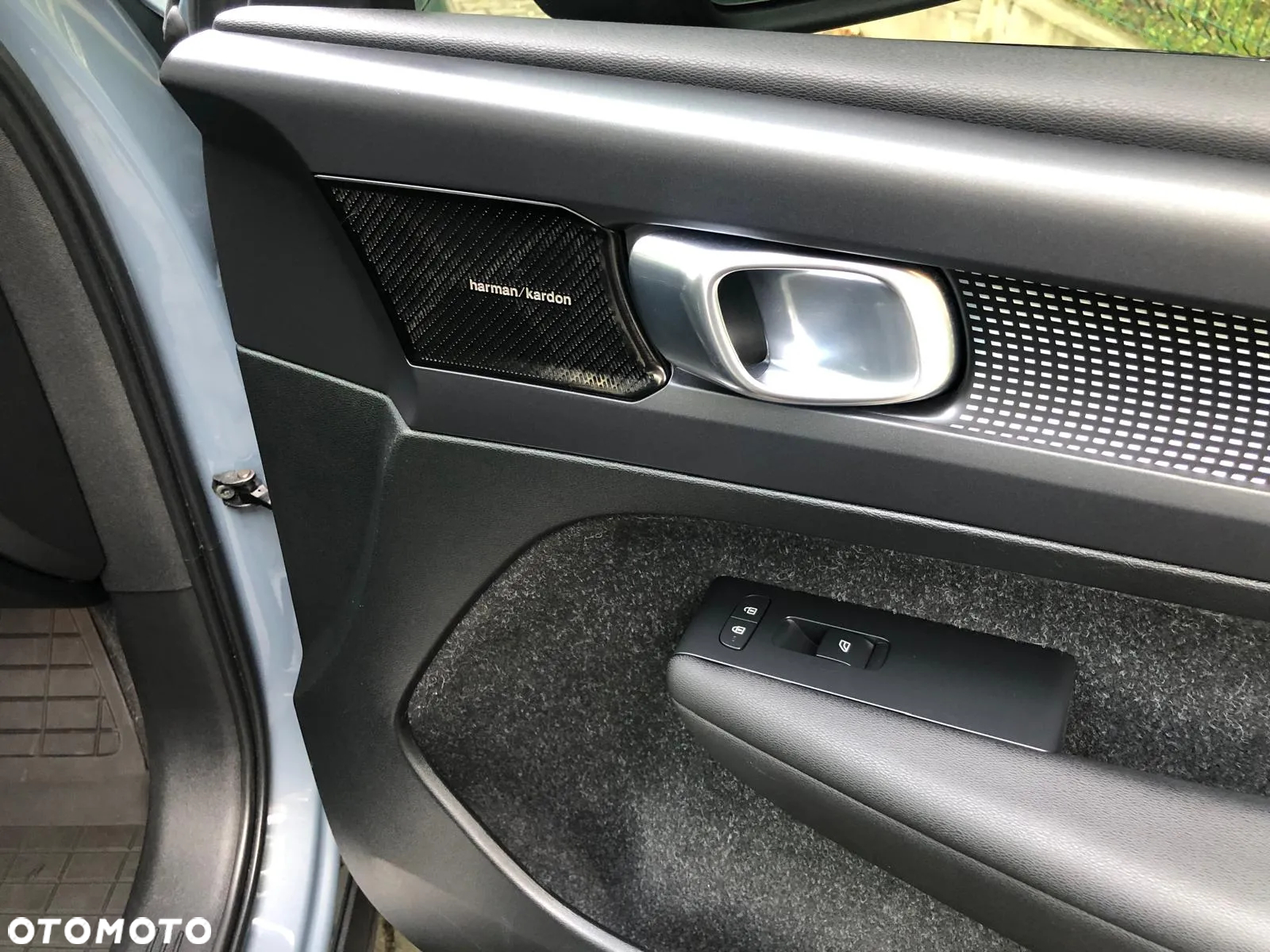 Volvo XC 40 T5 AWD R-Design - 22