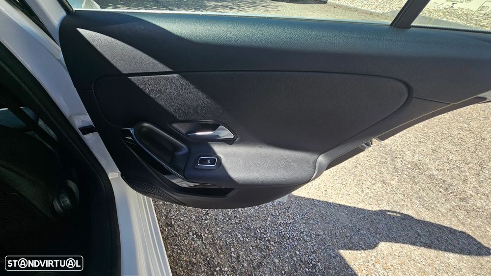 Mercedes-Benz A 160 Style Plus - 10