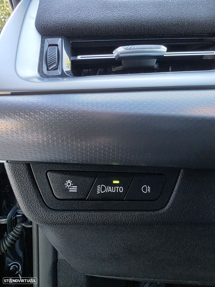 BMW iX2 eDrive20 Pack Desportivo M Pro - 26