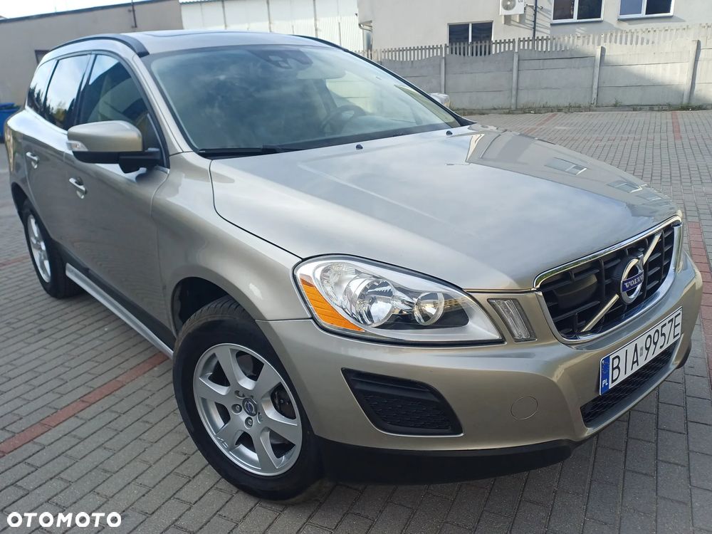 Volvo XC 60 2.4D AWD Momentum - 8