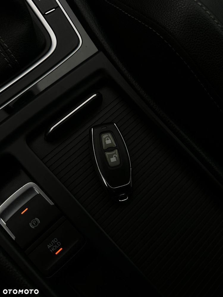 Volkswagen Golf VII 2.0 TSI BMT 4Mot R DSG - 21