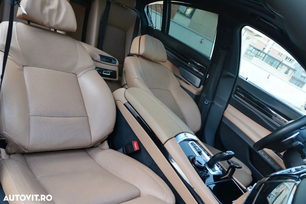 BMW Seria 7 730d xDrive - 10