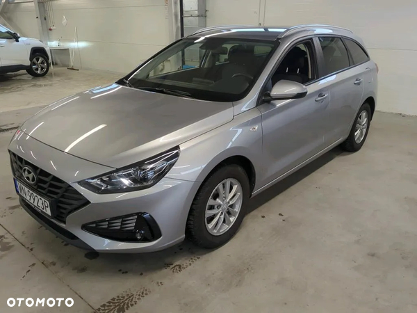 Hyundai i30 1.5 DPI Classic +