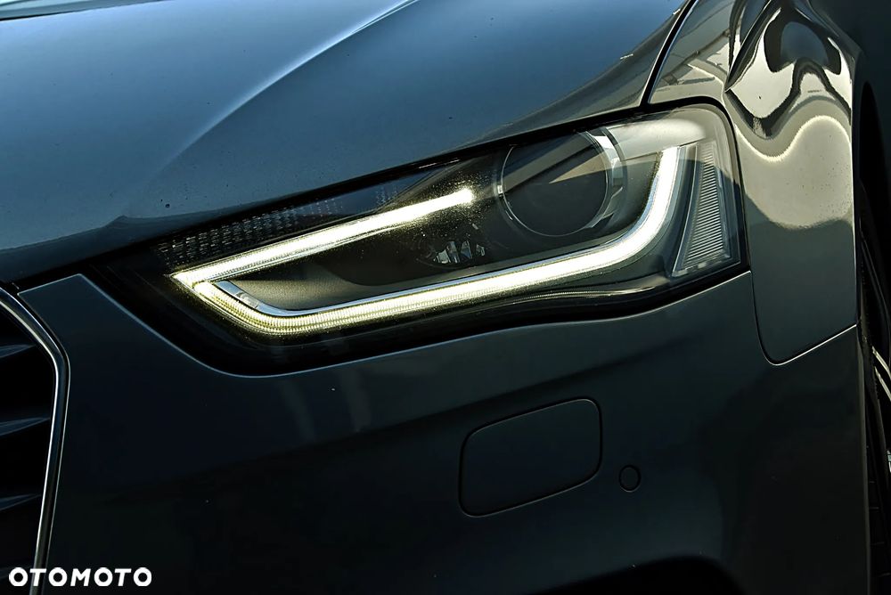 Audi A4 Avant 2.0 TDI Quattro S tronic - 10