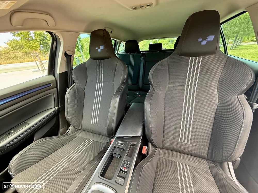 Renault Mégane Sport Tourer 1.5 Blue dCi GT Line EDC - 8
