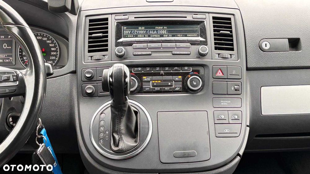 Volkswagen Multivan - 7