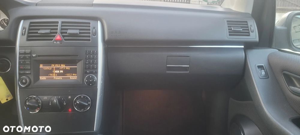 Mercedes-Benz Klasa B 180 CDI EU5 - 12