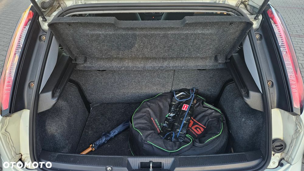 Fiat Punto 2012 - 20