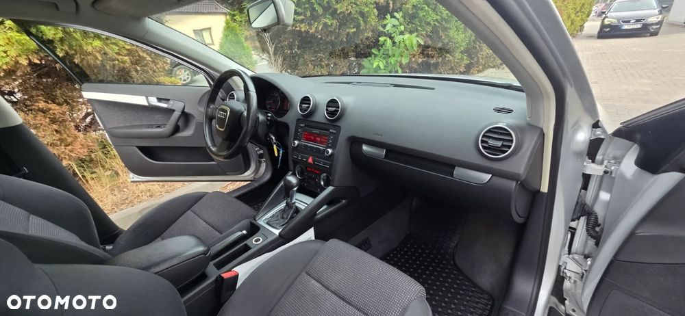 Audi A3 Sportback 1.8 TFSI Attraction S tronic - 35