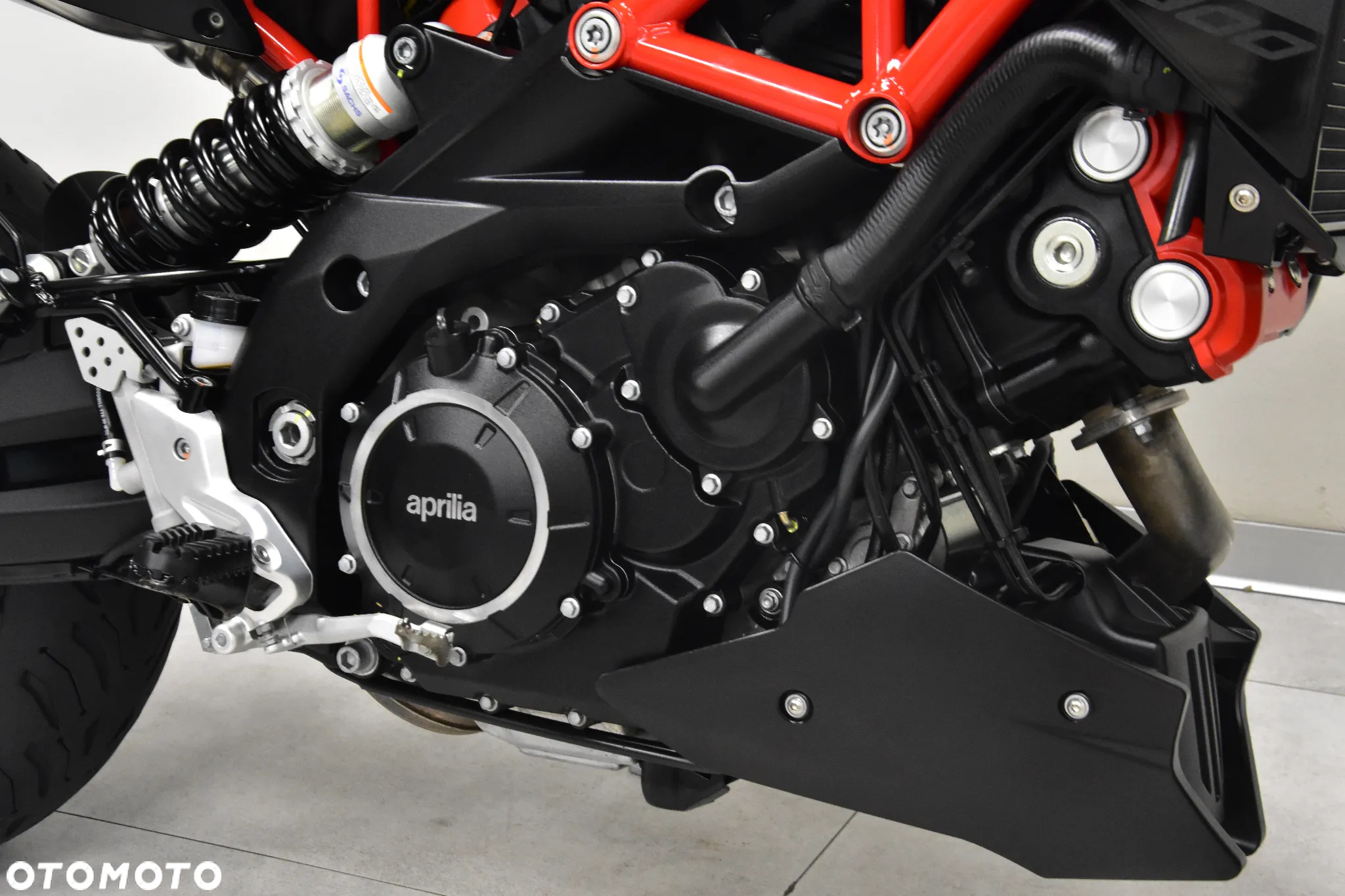 Aprilia Dorsoduro - 28