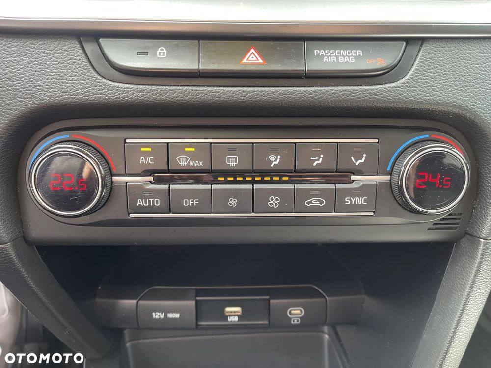 Kia Ceed 1.5 T-GDI M DCT - 21