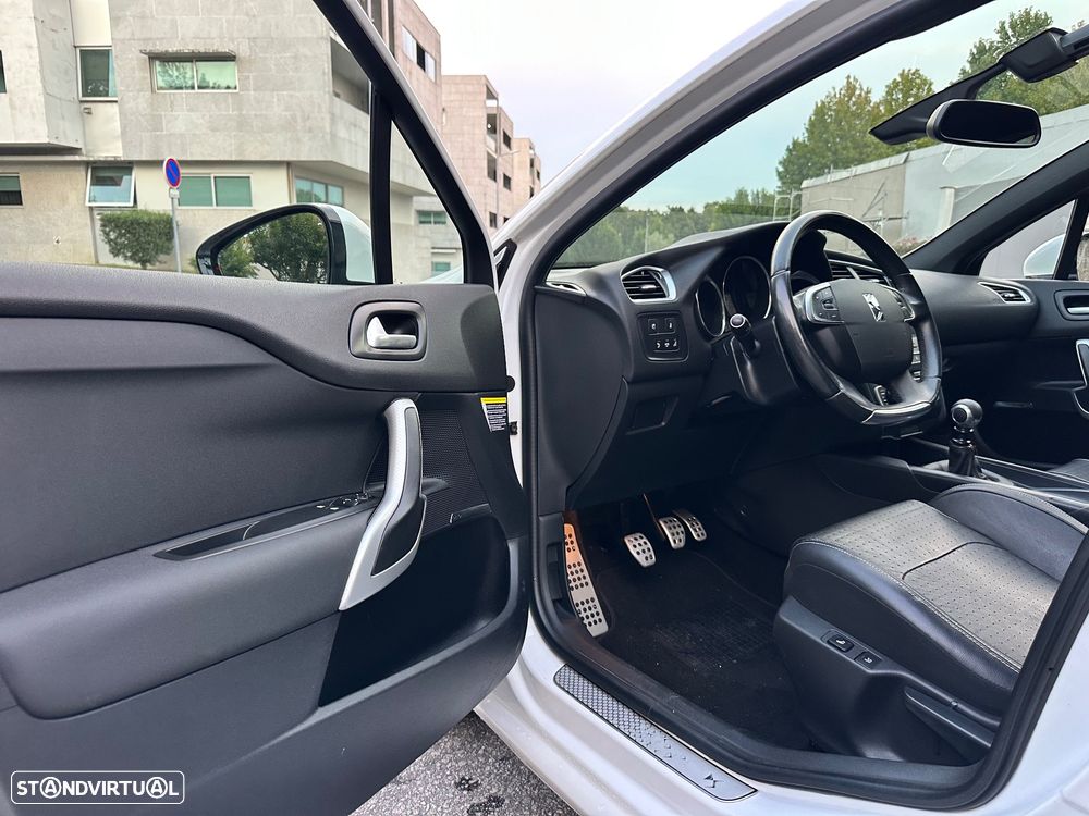 DS DS4 2.0 BlueHDi Sport Chic - 27