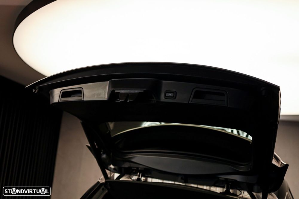 Land Rover Range Rover Evoque P300e R-Dynamic - 58